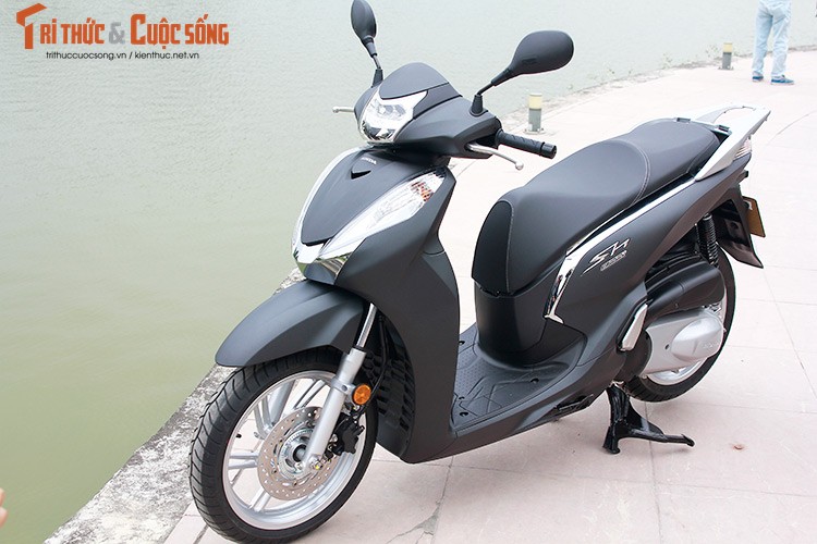 Soi chi tiet Honda SH300i gia 248 trieu dong tai VN-Hinh-14